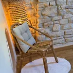 Le Petit Herils Holiday home